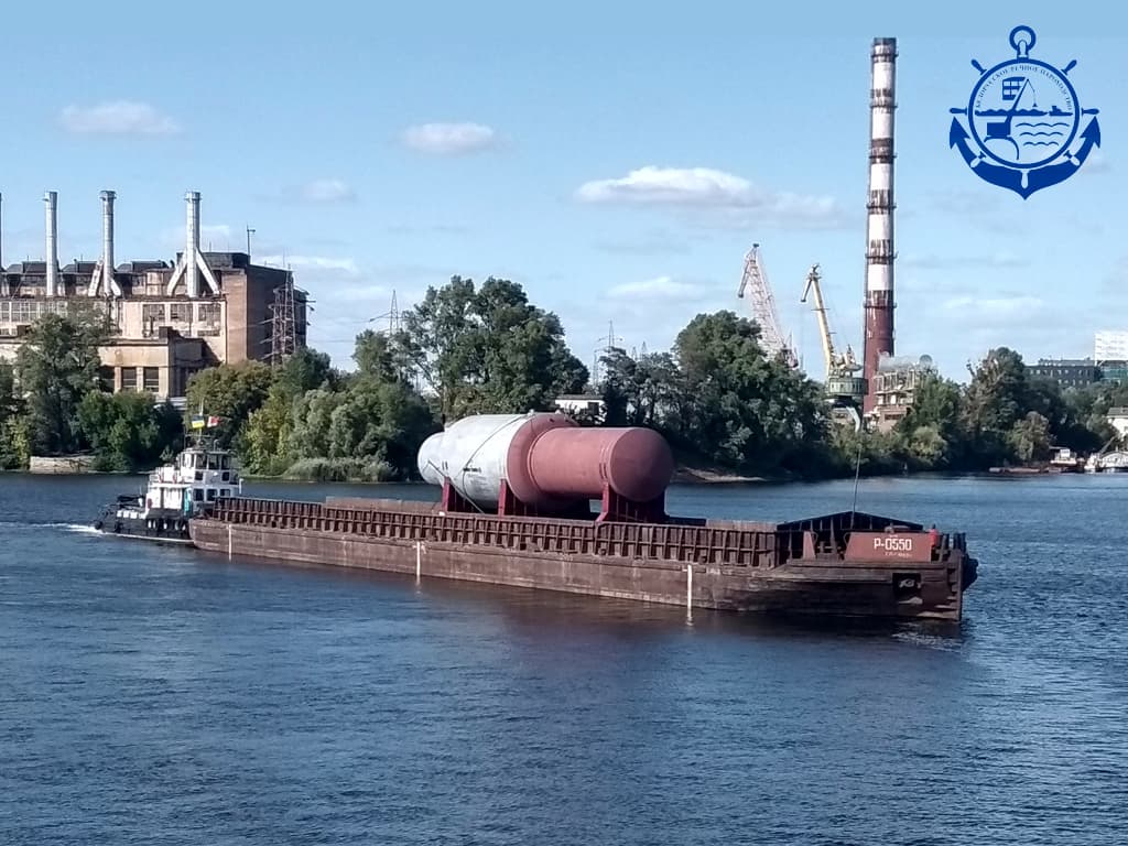 2019. Перавозка верхняй часткі рэактара