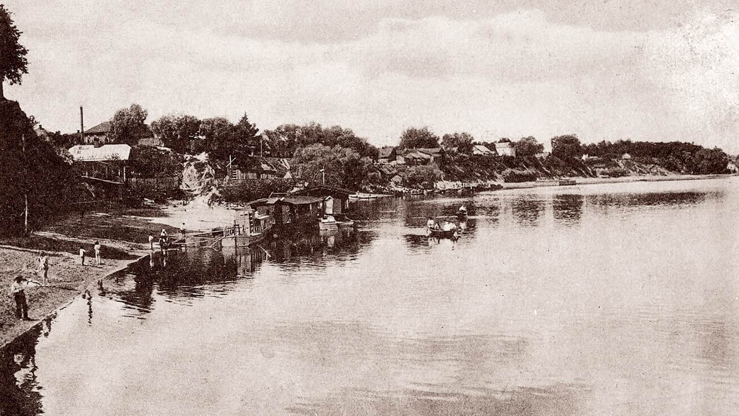 Сотрудники речного порта Речица на юбилейном празднике